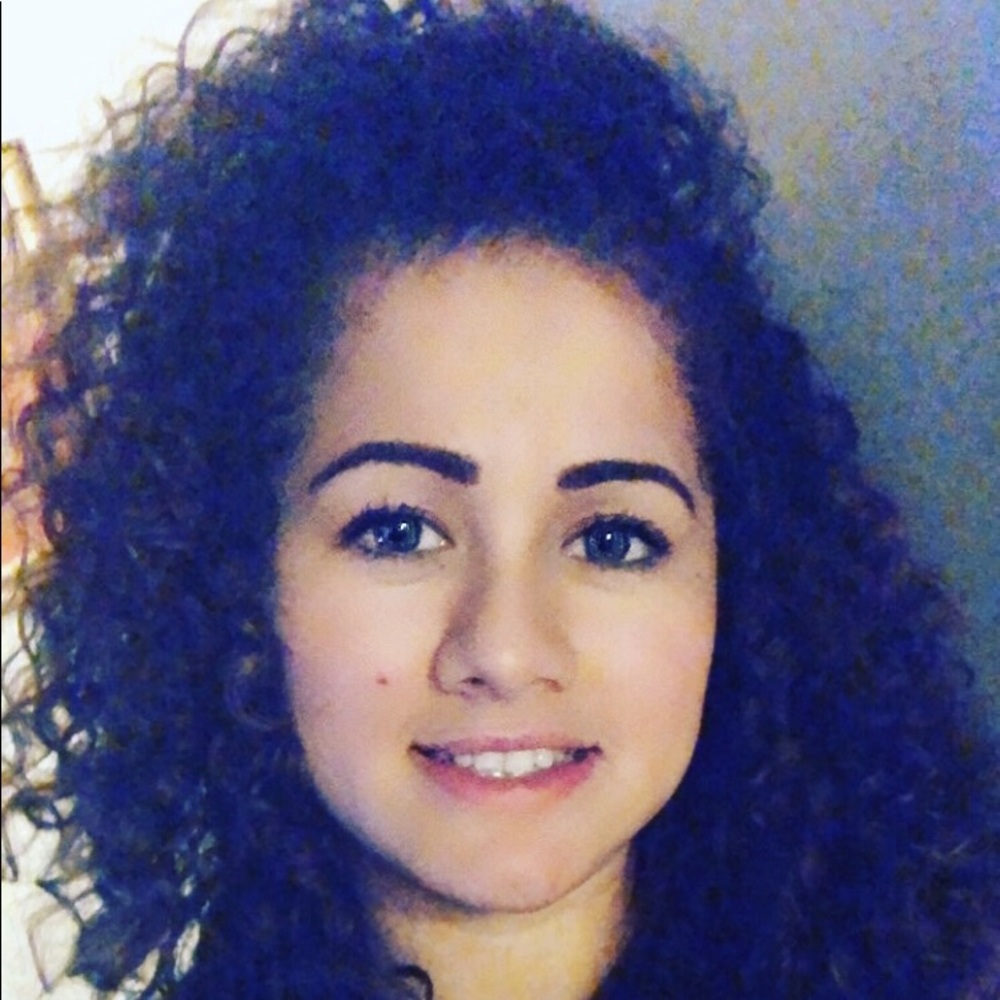 Meet your Posher, Josselyn